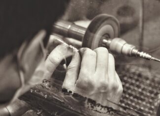 Czy poleruje się na mokro? Czy poleruje się na mokro?