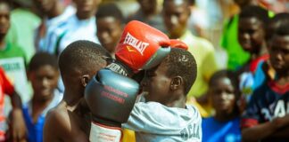 Jak ładnie zapakować filiżankę?