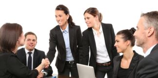 Jaka umowa ze stolarzem?