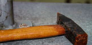 Z czego trzonek do Młotka?