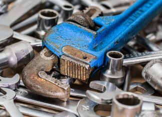 Z jaką siłą dokręcać śrubę miski olejowej? Z jaką siłą dokręcać śrubę miski olejowej?