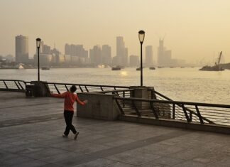 Czy Teslę można ładować za darmo? Czy Teslę można ładować za darmo?
