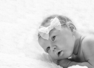 Czego nie wolno robić z niemowlakiem? Czego nie wolno robić z niemowlakiem?