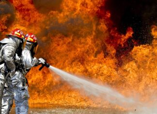 Jak podłączyć wąż ogrodowy do kranu? Jak podłączyć wąż ogrodowy do kranu?